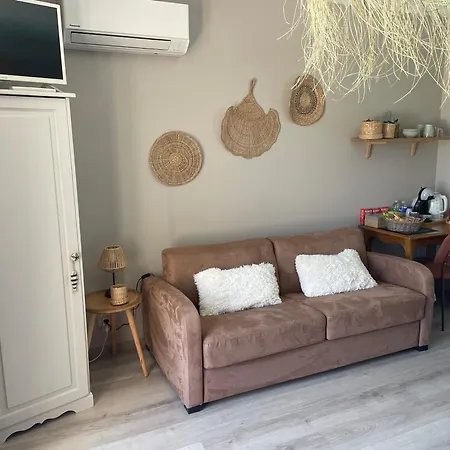 Bed & Breakfast Independante Avec Piscine